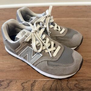 New Balance 574 suede Shoes Grey 6.5 women’s